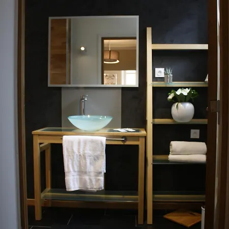 Suit'Home Jacobins Angers Room photo
